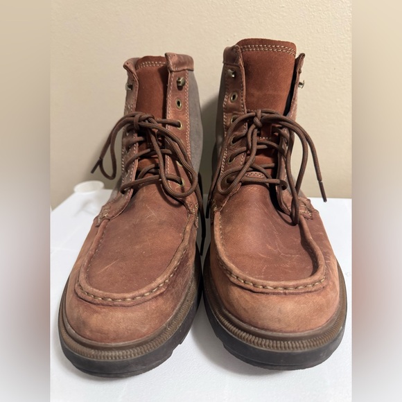 Clarks Collection Dempsey Peak Dress Casual Two-Tone Chukka Boots main image 5
